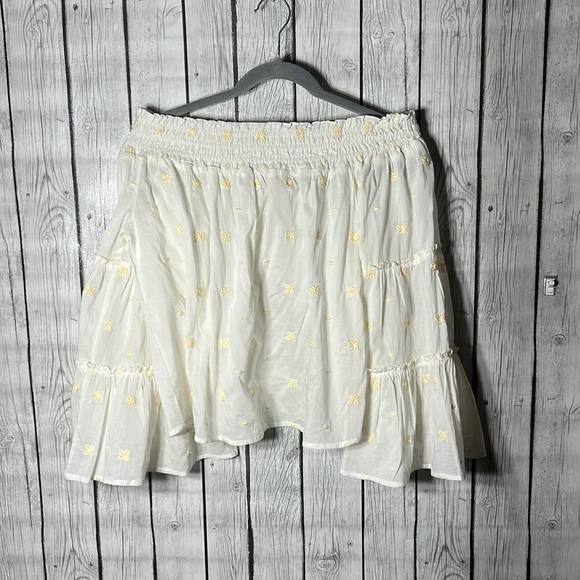 Shyanne Women’s Western Blouse Shirt Embroidered White Size Medium Long Sleeve - Picture 1 of 8